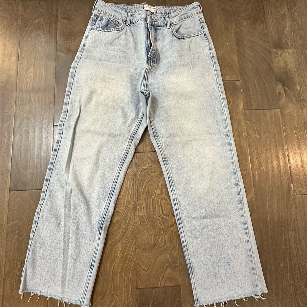 High-Rise Straight Leg Jeans — Light Wash Blue